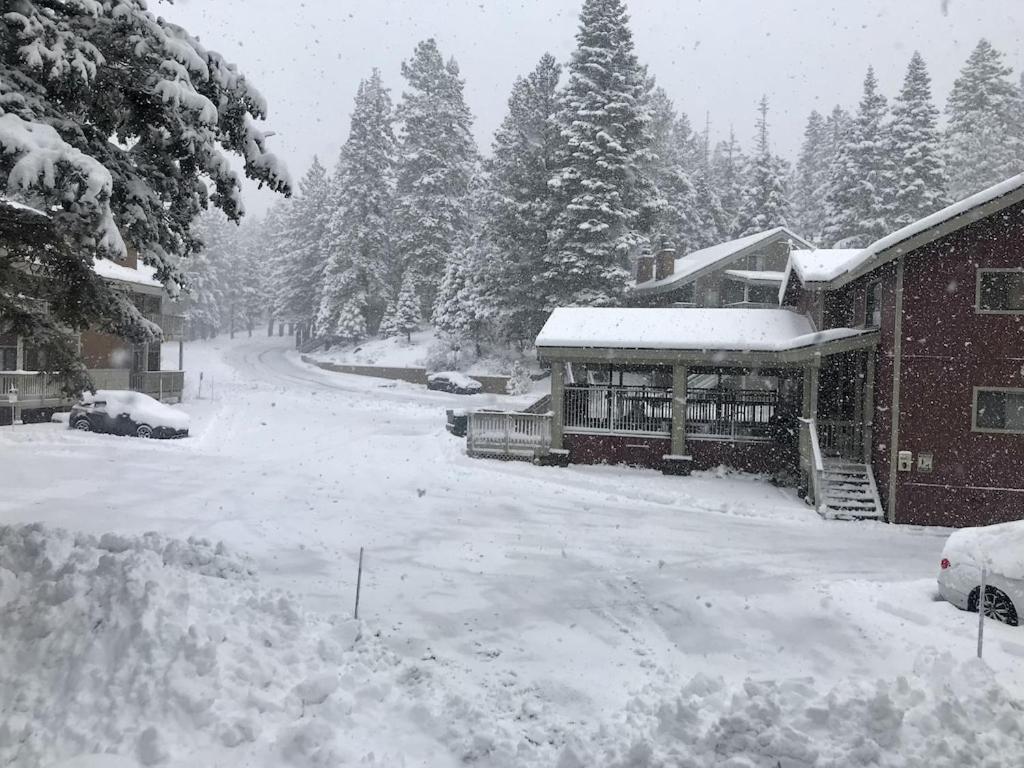 Cozy Condo Walking Distance To Village And Gondola W/ Pool/ Jacuzzi Sleeps 4. Mammoth Lakes Zewnętrze zdjęcie