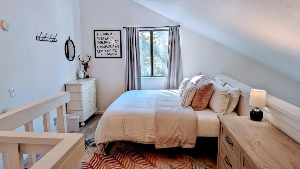 Cozy Condo Walking Distance To Village And Gondola W/ Pool/ Jacuzzi Sleeps 4. Mammoth Lakes Zewnętrze zdjęcie