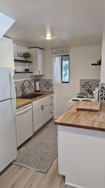 Cozy Condo Walking Distance To Village And Gondola W/ Pool/ Jacuzzi Sleeps 4. Mammoth Lakes Zewnętrze zdjęcie